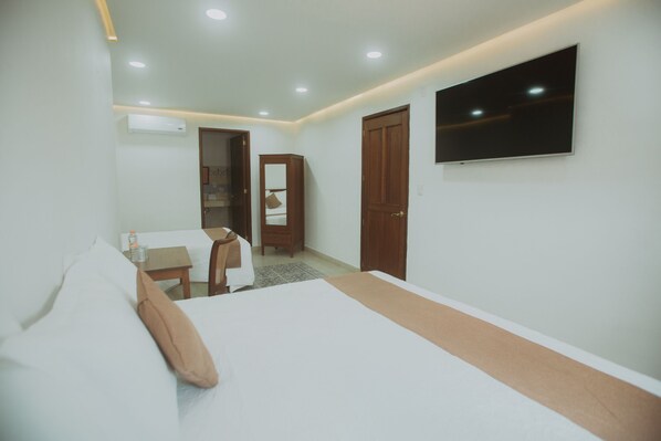 Comfort dubbelrum - flera sängar - balkong | Gratis wi-fi och sängkläder