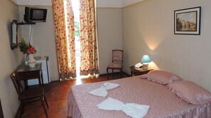 Classic Double or Twin Room, 1 Double or 2 Single Beds