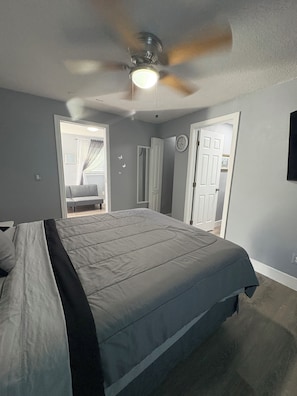 1 soverom, strykejern/-brett og wi-fi (inkludert)