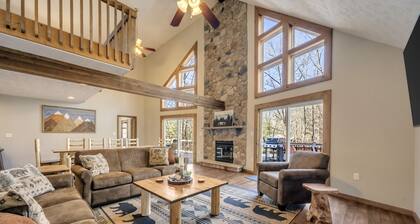 "Wine Down" Close to JFBB Skiing, Community Pool, Lake, Beach, Private Hot Tub, Grill, Pool Table