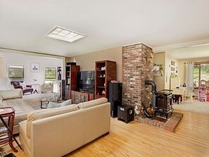 Smart TV, DVD player, books, music library