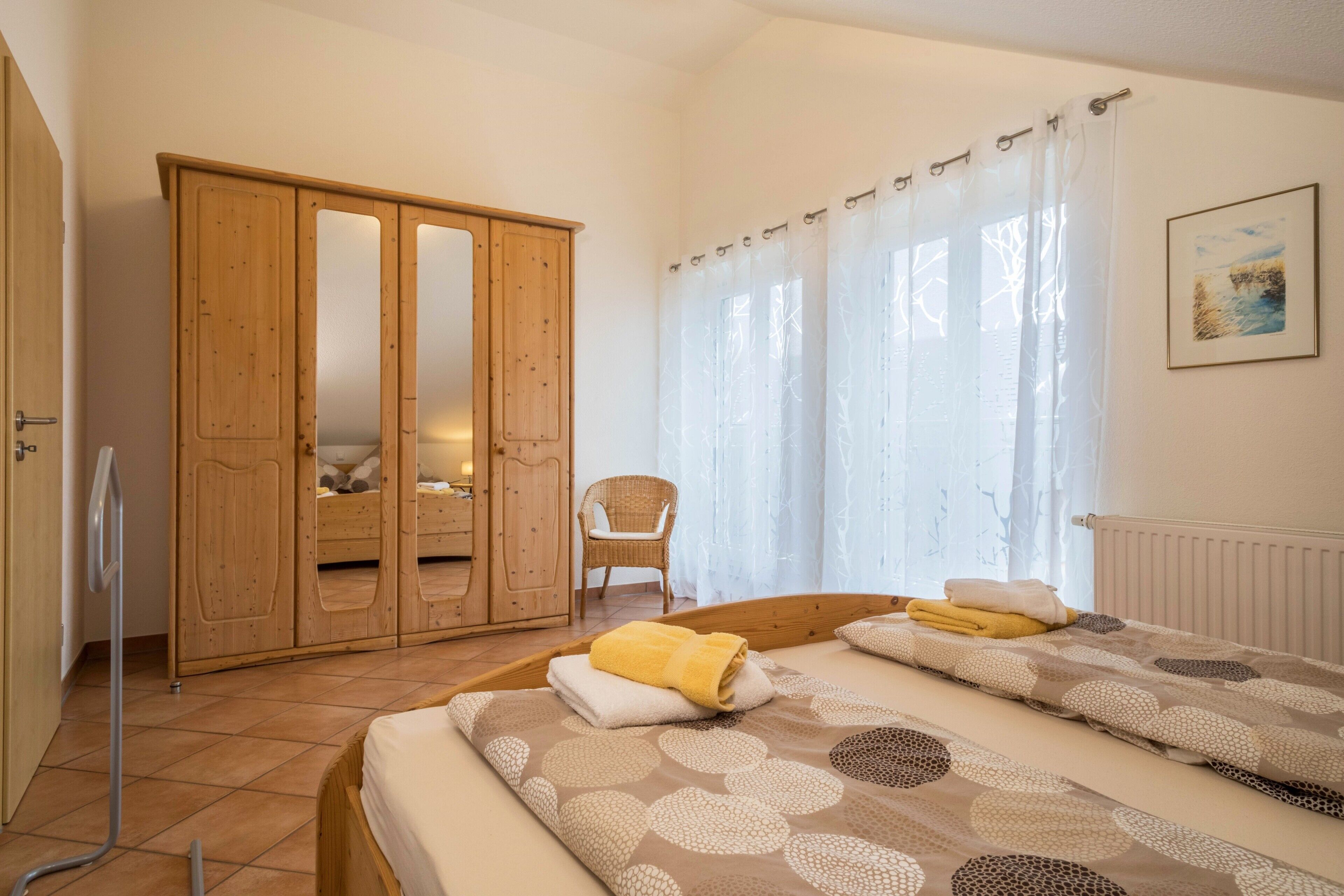 2 bedrooms, iron/ironing board, free WiFi, bed sheets