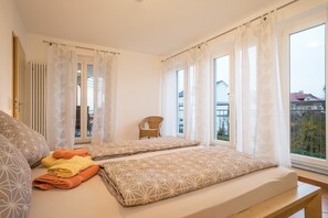 2 多间卧室、熨斗/熨衣板、免费 WiFi、床单