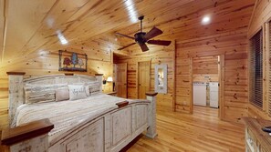 5 bedrooms, Internet, bed sheets