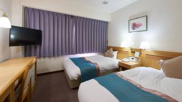Desk, laptop workspace, free WiFi, bed sheets