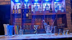酒吧（店内）