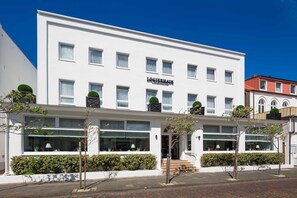 Imagem sem classificação, 4 de 10, botão