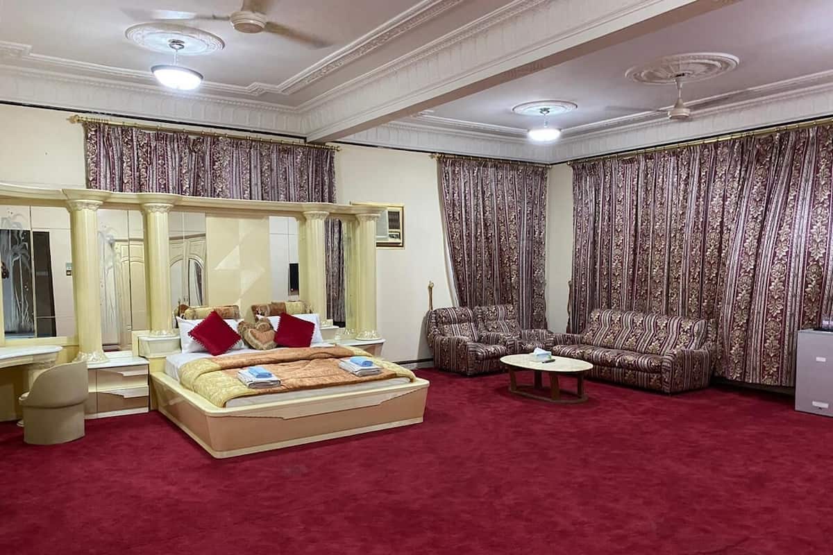 1 bedroom, individually furnished, blackout drapes, free WiFi