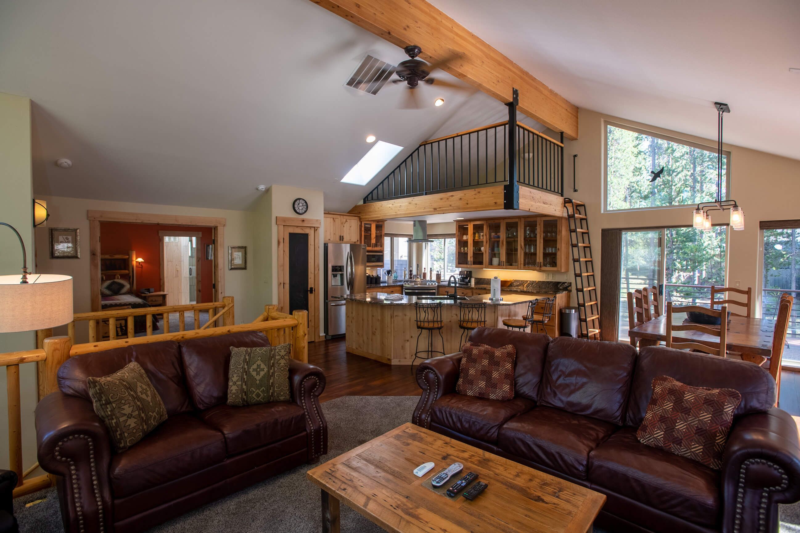 8 Mt Rose | 3 BR / 2.5 BA, Sleeps 8