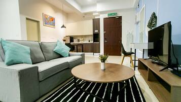 Studio Superior | Area keluarga | TV layar datar