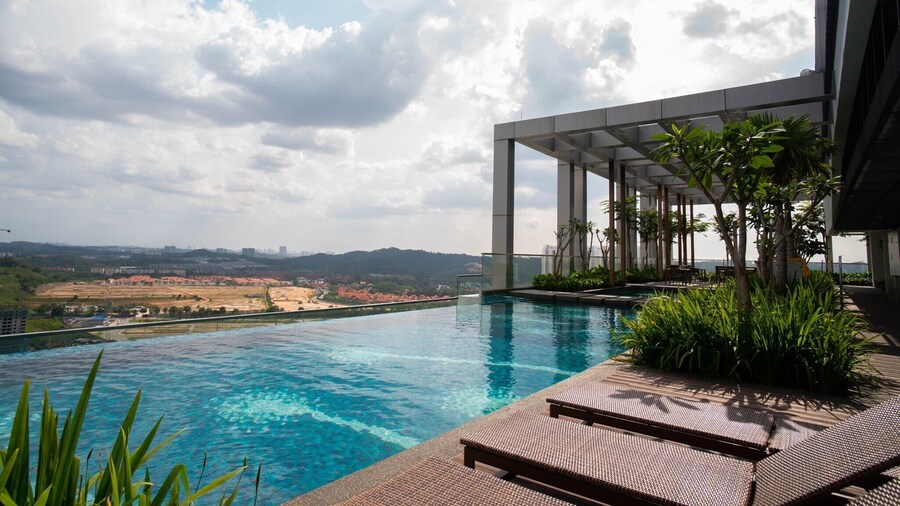 Aurora Pavilion Bukit Jalil by Ody Suites