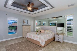 3 bedrooms, desk, iron/ironing board, travel crib
