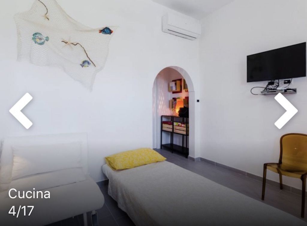 1 chambre, lit parapluie, Wi-Fi gratuit, draps fournis