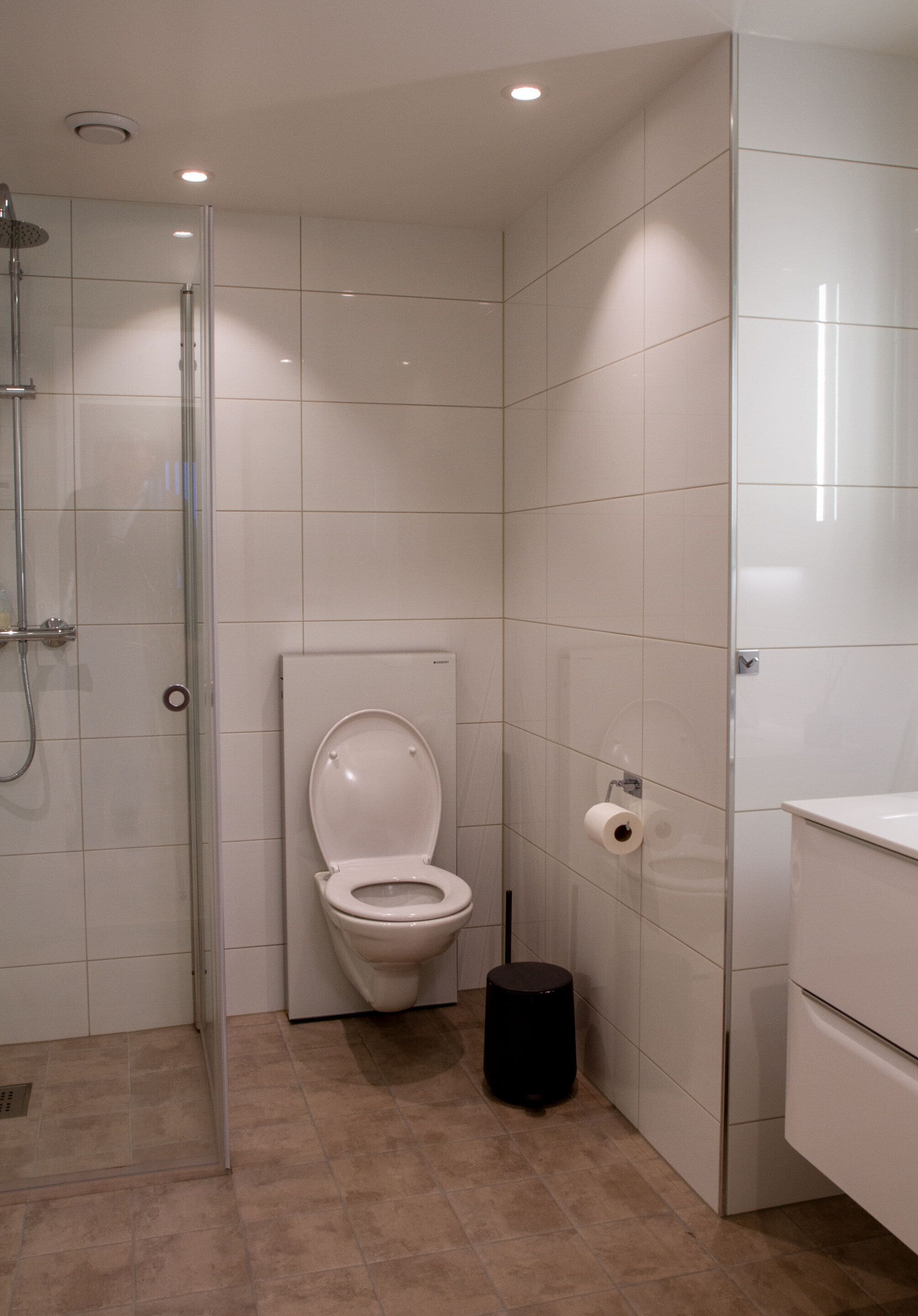 apartment, balcony, sea view | bathroom | shower, hair dryer, heated floors, towels