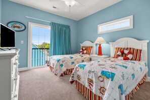 5 bedrooms, iron/ironing board, WiFi, bed sheets