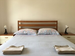 3 chambres, draps fournis, accès pour personnes à mobilité réduite