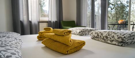 2 chambres, Wi-Fi gratuit, draps fournis