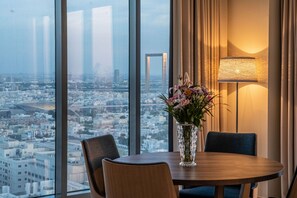 Three Bedroom Apartment | City view - SUHA Bur Dubai (Dubai)