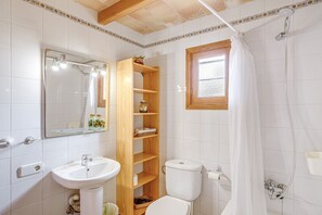 Vasca, asciugacapelli, asciugamani