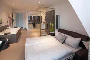 3 bedrooms - SPA penthouse with roof terrace and sauna (Sellin)