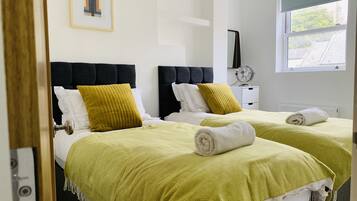 Superior Apartment | Free WiFi, bed sheets