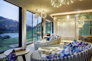 Espace de soins pour les couples, sauna, bain à remous, hammam