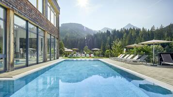 Innenpool, Außenpool