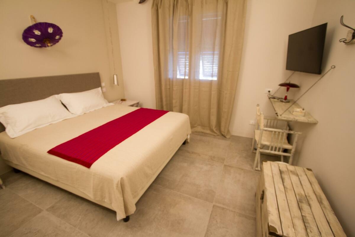 Comfort Room | Minibar, desk, free WiFi, bed sheets