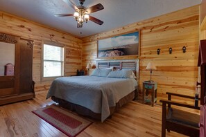 5 slaapkamers, een strijkplank/strijkijzer, gratis wifi, beddengoed