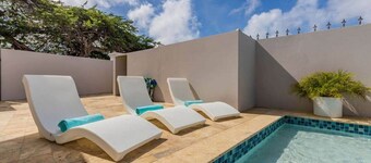 Remodeled 6BR - PrivatePool, GameRoom, Close2Beach