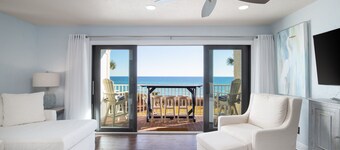 Beachfront Seacrest Beach Condo on 30a! Balcony Beach Views! Near Alys Beach.