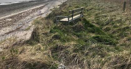 Nice home in Farsø w/