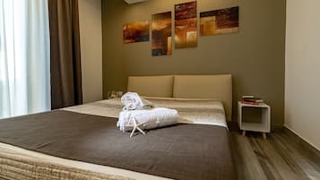 Minibar, in-room safe, laptop workspace, soundproofing