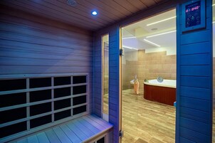 双人护理室、桑拿、热水浴缸、湿蒸房、身体护理、身体磨砂