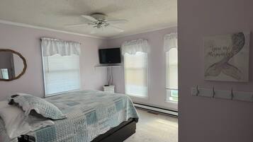 5 bedrooms, iron/ironing board, free WiFi