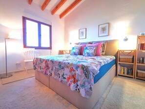 3 Schlafzimmer, Bügeleisen/Bügelbrett, Reisekinderbett, WLAN
