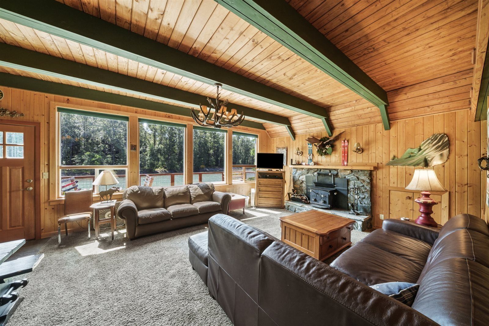 Cabin (Cowlitz River Cabin) | Exterior