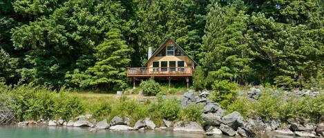 Huisje (Cowlitz River Cabin) | Exterieur