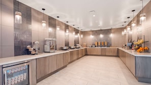 Desayuno bufé gratuito y diario