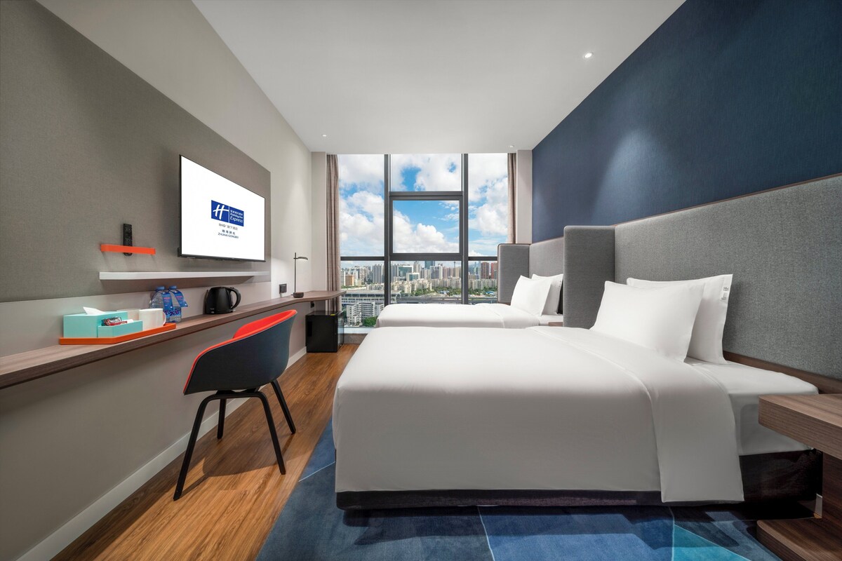 In-room safe, soundproofing