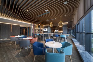 Restaurant - Holiday Inn Express Zhuhai Gongbei by IHG (Zhuhai)