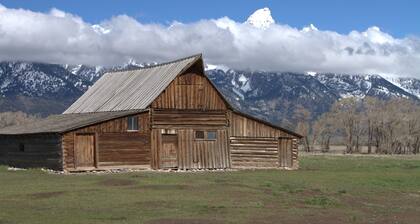 300 Feet River Frontage on South Fork of the Snake River, 1 hour to Jackson Hole