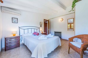 3 chambres, fer et planche Ă repasser, Wi-Fi gratuit, draps fournis