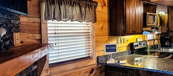 Luxury Cabin on the River Surrounded by Stunning Mountain Views!