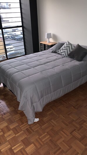 3 habitaciones, tabla de planchar con plancha y wifi gratis 