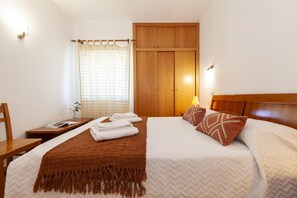 1 bedroom, free WiFi, bed sheets
