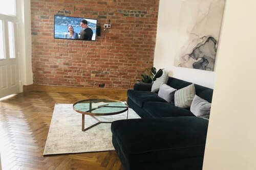 Newly refurbished apartment in Chapel Allerton