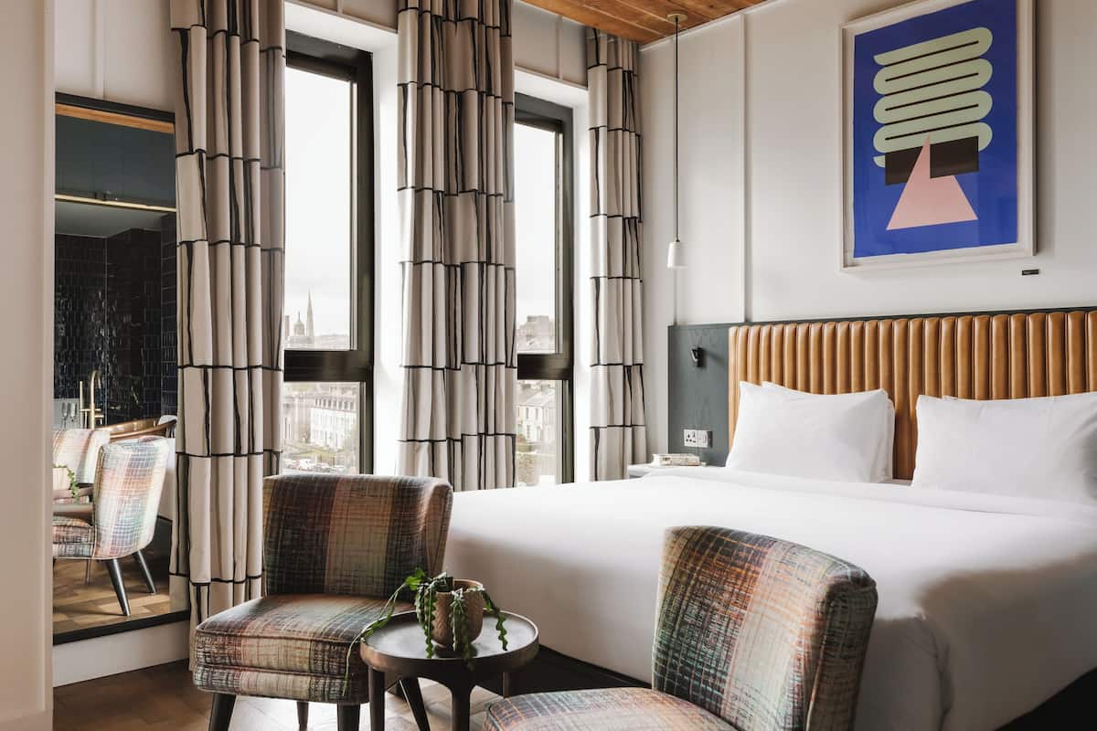 luxury penthouse | 1 bedroom, minibar, desk, blackout curtains