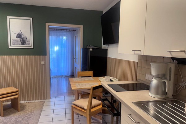 Ferienwohnung 28 qm Wohnraum mit offener Küche und separates Schlafzimmer-Wohnraum mit offener Küche
