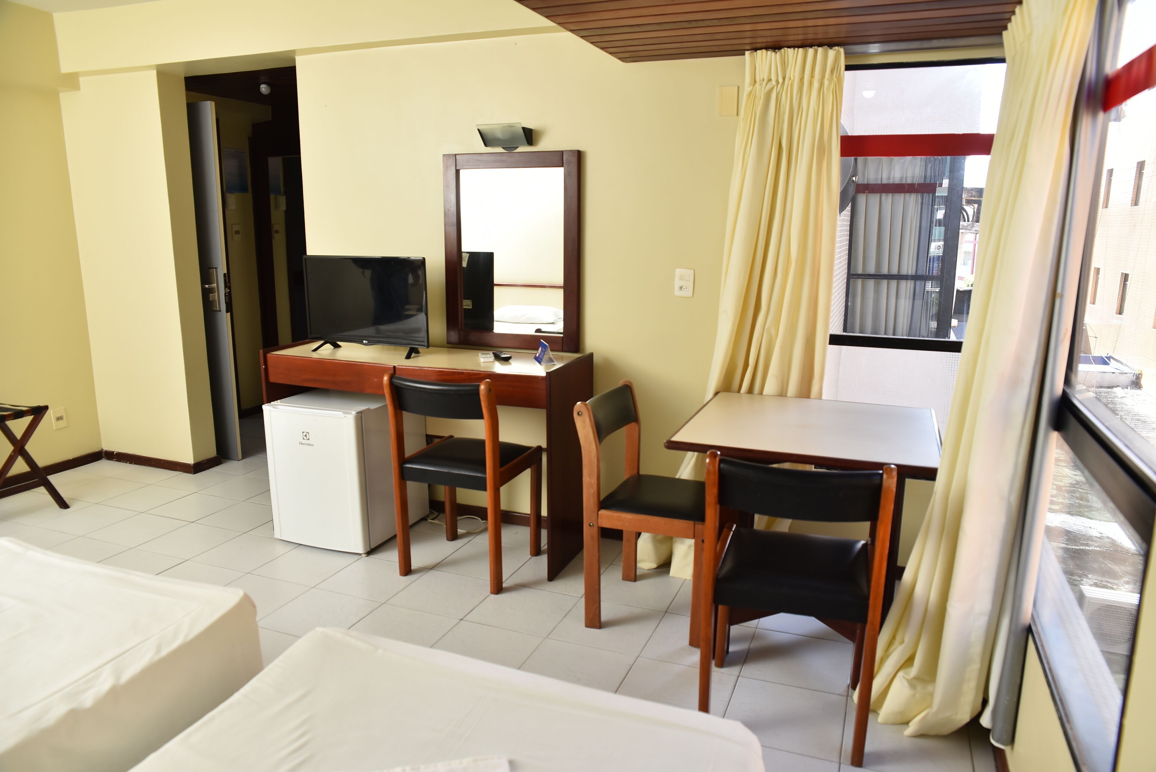 standard triple room | 1 bedroom, desk, free wifi, bed sheets